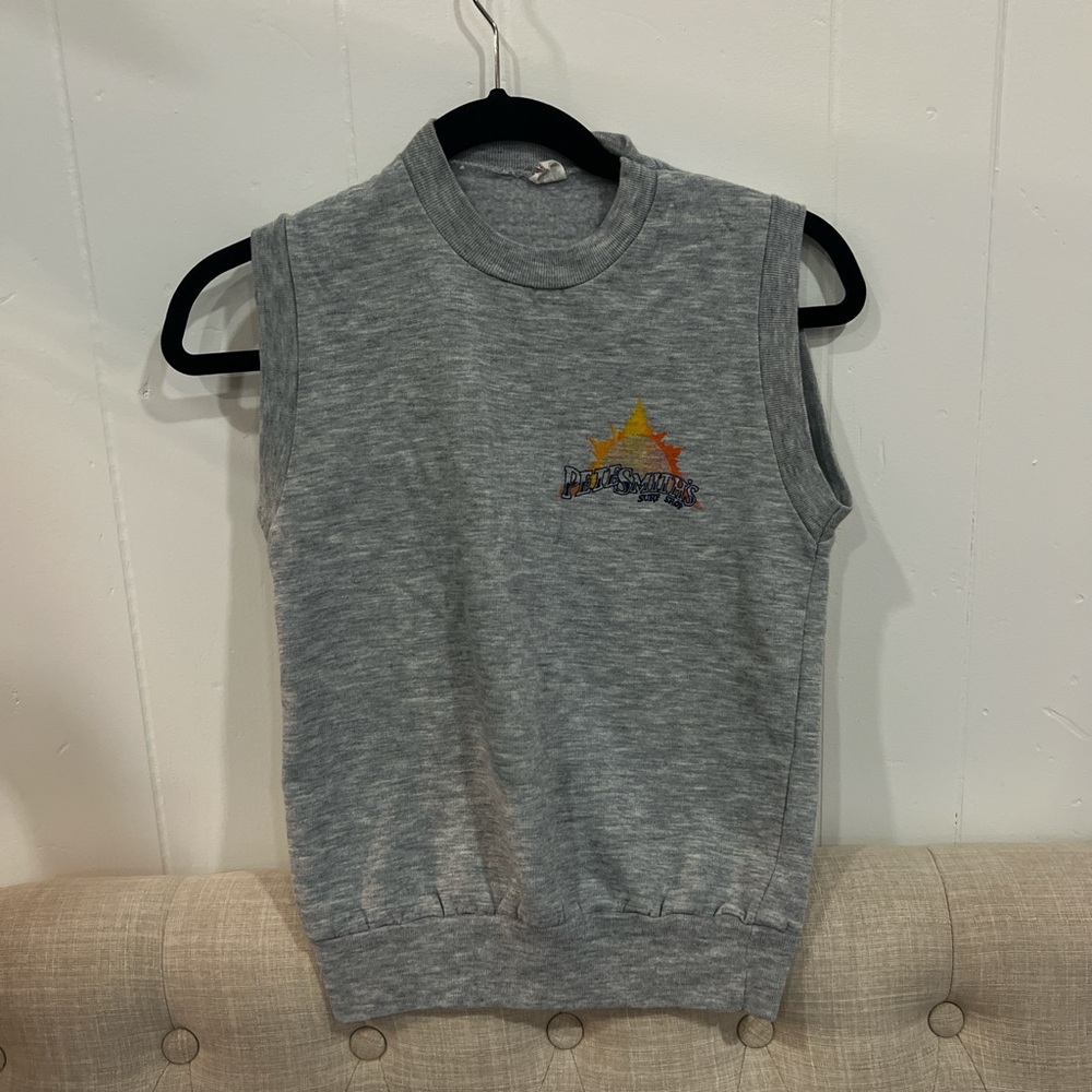 Gray Sleeveless Pete Smith's logo tank top